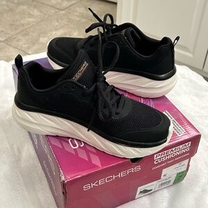 Skechers Black and White Sneakers with Breathable Mesh